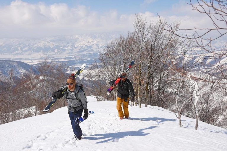 Skiing & Cherry Blossoms All in One Japan Holiday - Nozawa Holidays