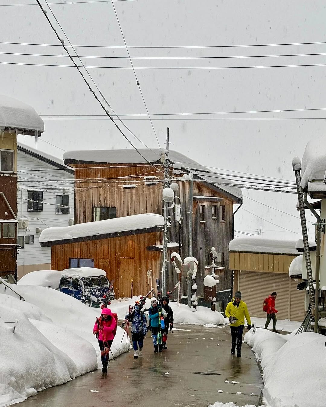 Many people heading up the mountain 