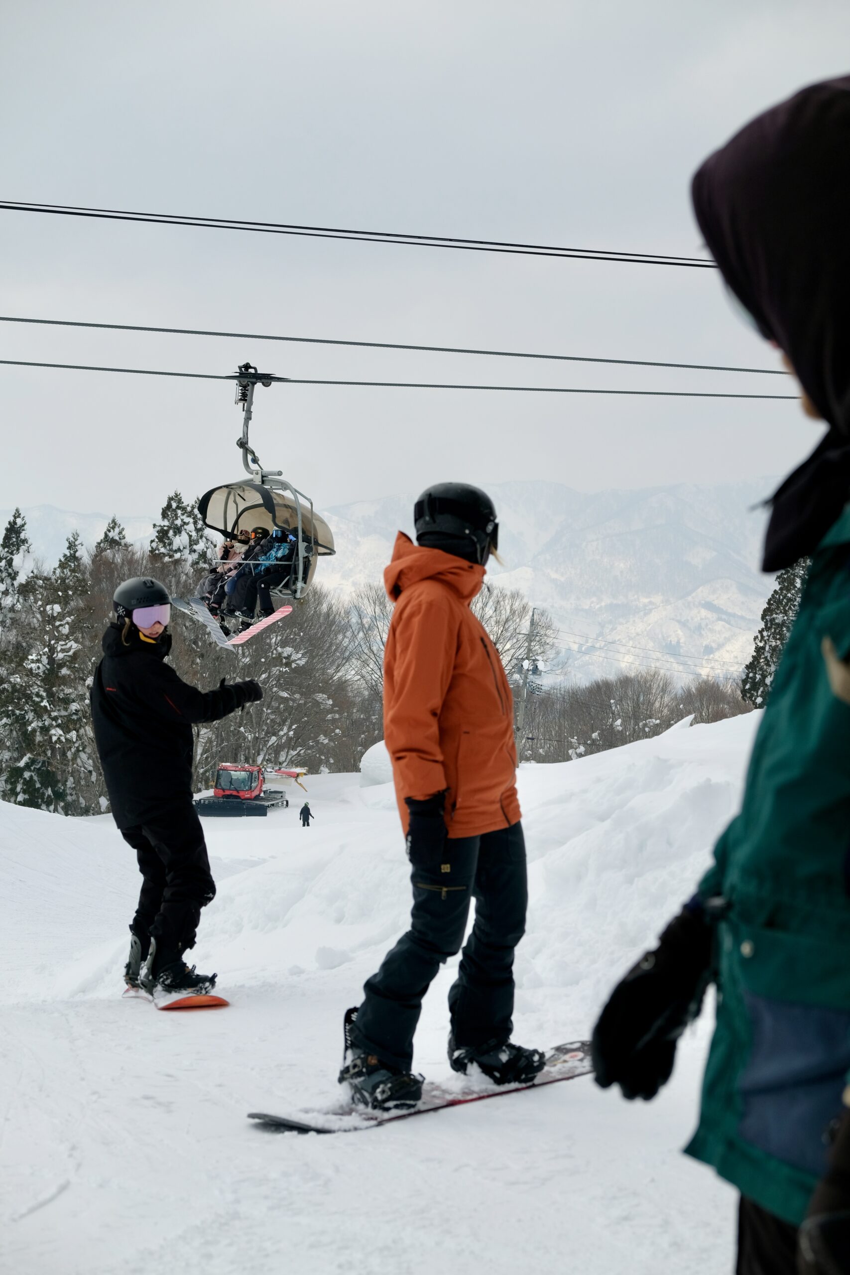 Just at the end of the Uenotaira slope you'll find the park where you can practice your jumps 